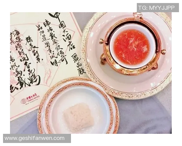 姚明虾球的美味传奇揭秘如何将经典与创新完美结合的烹饪艺术