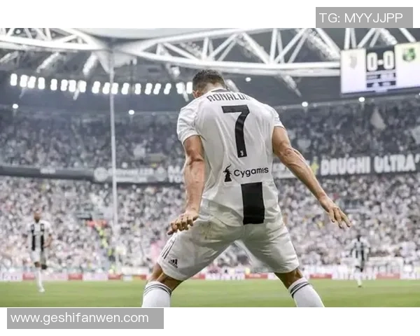 现代足球巨星的崛起与影响力探讨：从梅西到C罗的时代变迁